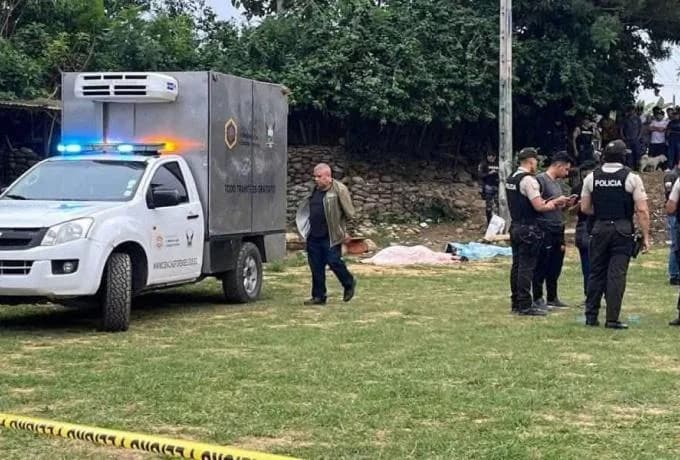 震惊视频：足球比赛枪击事件致三人死亡