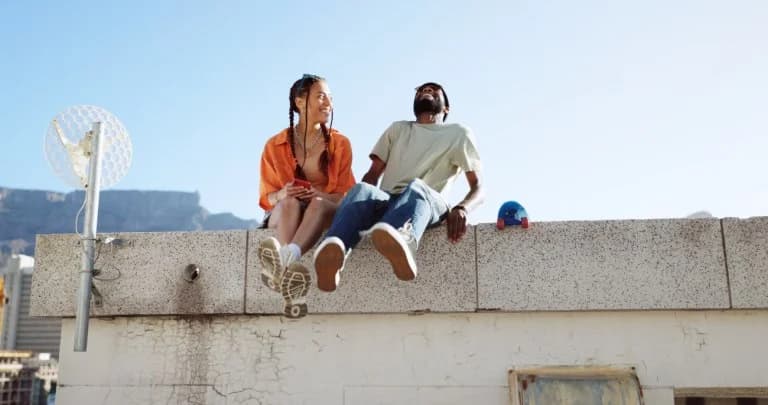 Millennials y Generación Z: Redefiniendo la Adultez