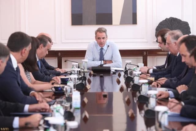 12 צעדים להפחתת הבירוקרטיה ביוון