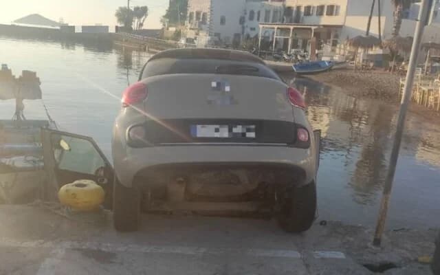 Πάτμος: Αυτοκίνητο έπεσε στη θάλασσα - Δύο Ιταλίδες σώες