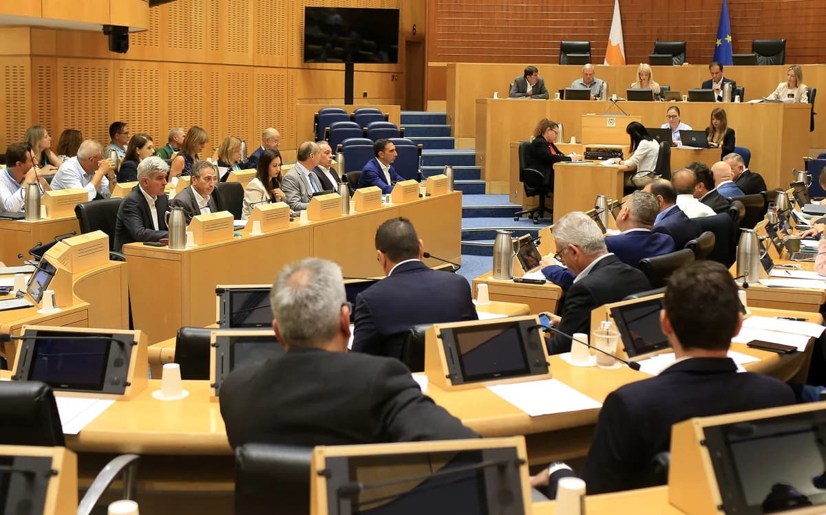 Parlament kommt erneut wegen des tödlichen Brandes in Limassol zusammen