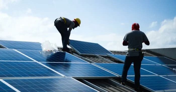 Sindicatos de AHK acusan al gobierno de retrasos en Dekeleia y altos costos de electricidad