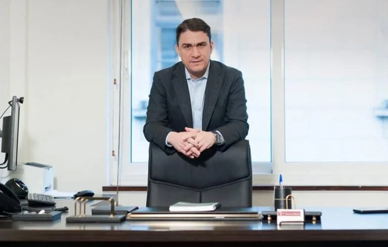 Τσουκαλάς: Κριτική για τις καθυστερήσεις στον επανυπολογισμό συντάξεων