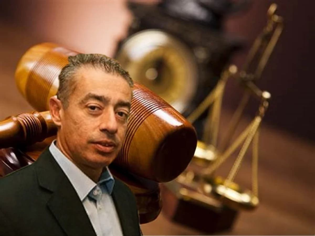 Caso Yiannakis: Absuelto de 5 de 8 cargos