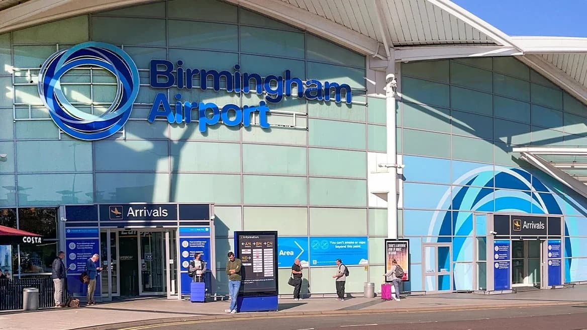 Aeropuerto de Birmingham: Pista cerrada tras accidente de avión