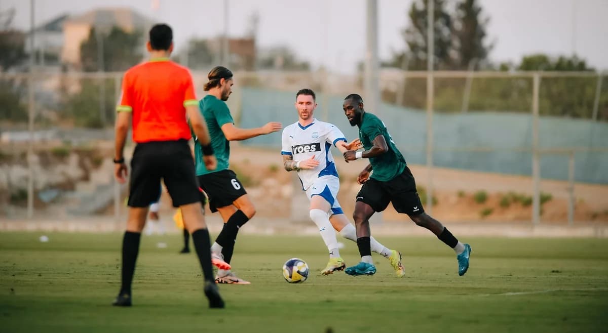 Apollon Limassol gewinnt Freundschaftsspiel gegen Olympiakos