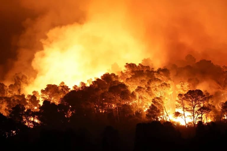Γαλλία: Τεράστια πυρκαγιά κατέκαψε δάση και χωριά