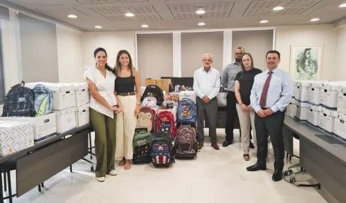 ΠΣΣΕ: Σχολικά είδη για μαθητές σε Ριζοκάρπασο και πυρόπληκτες περιοχές