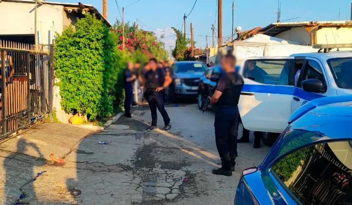 Police Operation in Aspropyrgos After Shooting Incident