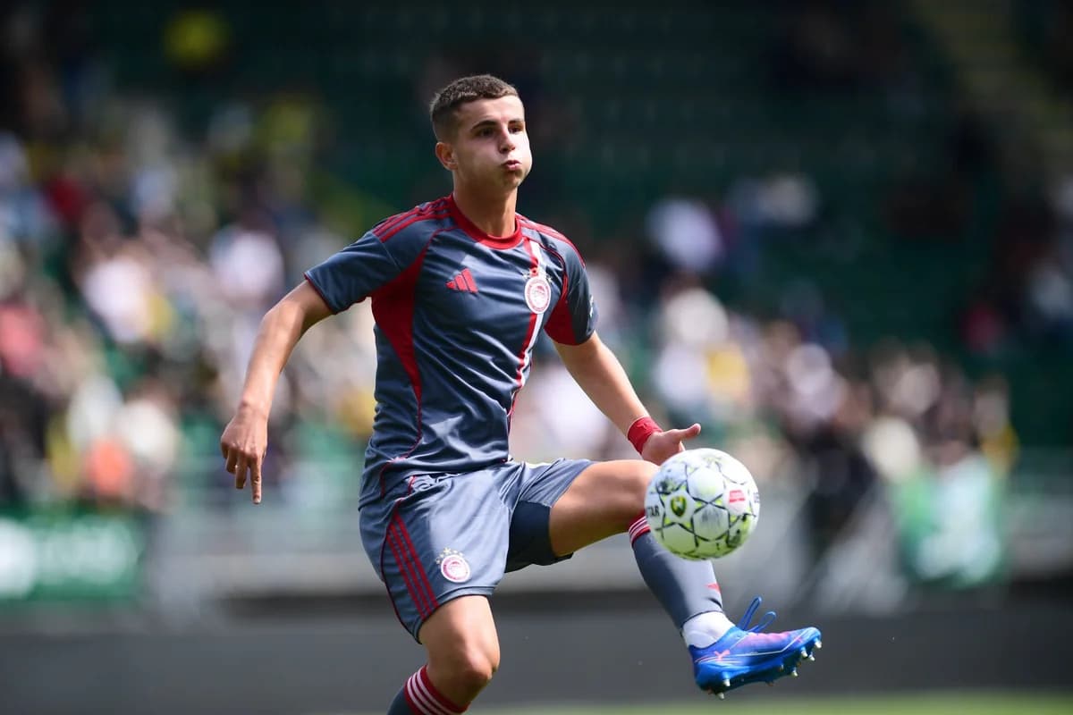 Christos Mouzakitis Leads First Round of Golden Boy Award