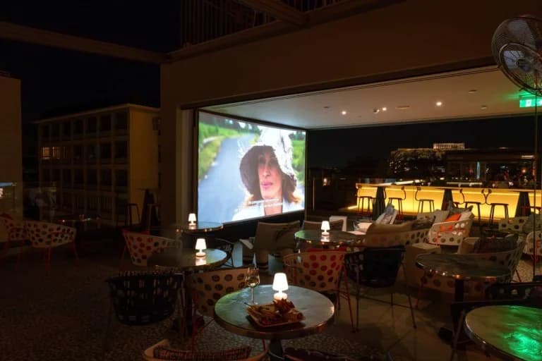 Fresh Air Cinema: Open-Air-Kino mit Blick auf die Akropolis
