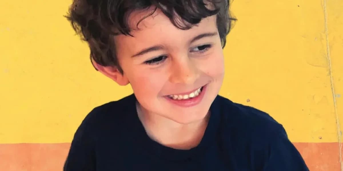 Teenager-Millionär verdiente Vermögen mit Kartenspiel, das er mit 7 Jahren erfand