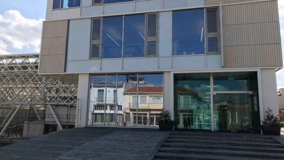 Municipio de Nicosia: Desinformación en el sitio web sobre el servicio de transporte de residuos verdes
