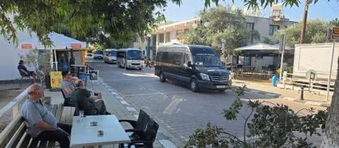 Περίπου 900 άτομα πέρασαν από τα κατεχόμενα στα Κόκκινα μέσω του οδοφράγματος Λιμνίτη