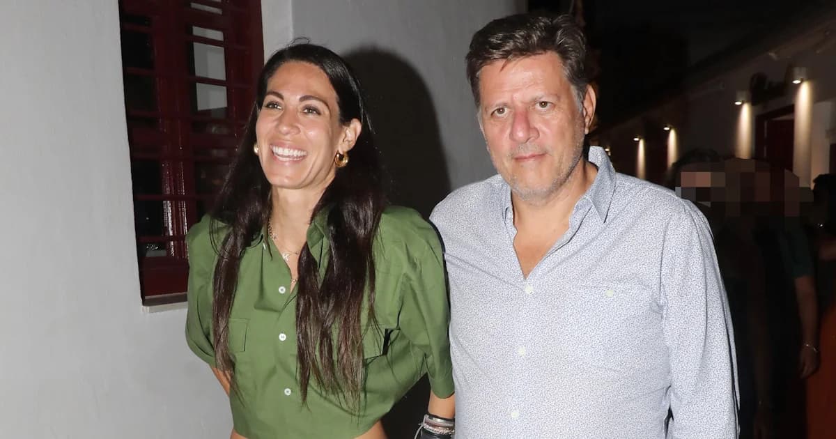 Miltiadis Varvitsiotis: Romantic stroll in Mykonos with Kelly Dritsa