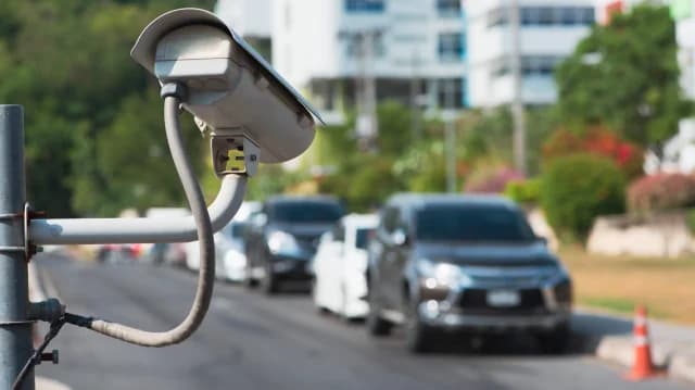 Αθήνα: 2.000 έξυπνες κάμερες για αυτόματα πρόστιμα