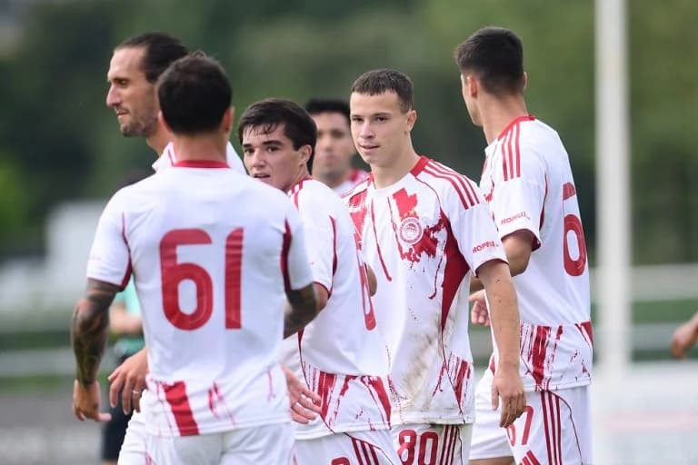 Αλ Τααβόν – Ολυμπιακός 1-2: Ξεχώρισαν Πνευμονίδης και Στρεφέτσα