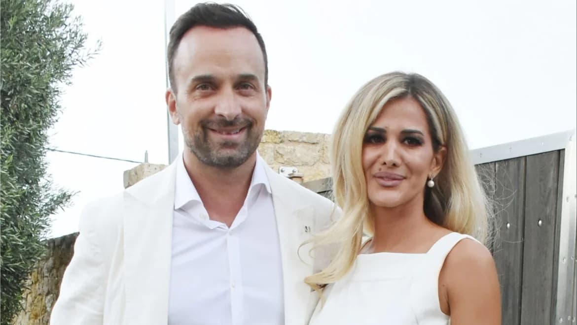 Giorgos Lianos: Su casa en Nea Penteli con Konstantina Karalexi