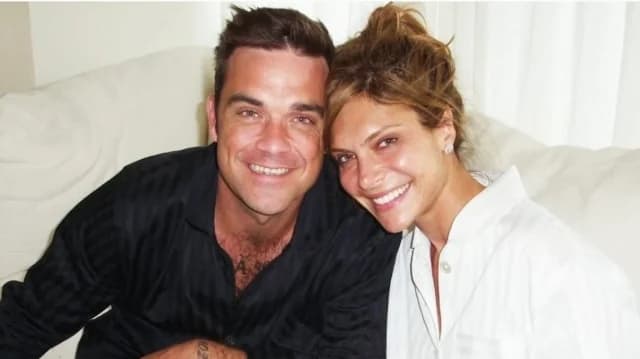 Robbie Williams y Ayda Field celebran 15 años de matrimonio