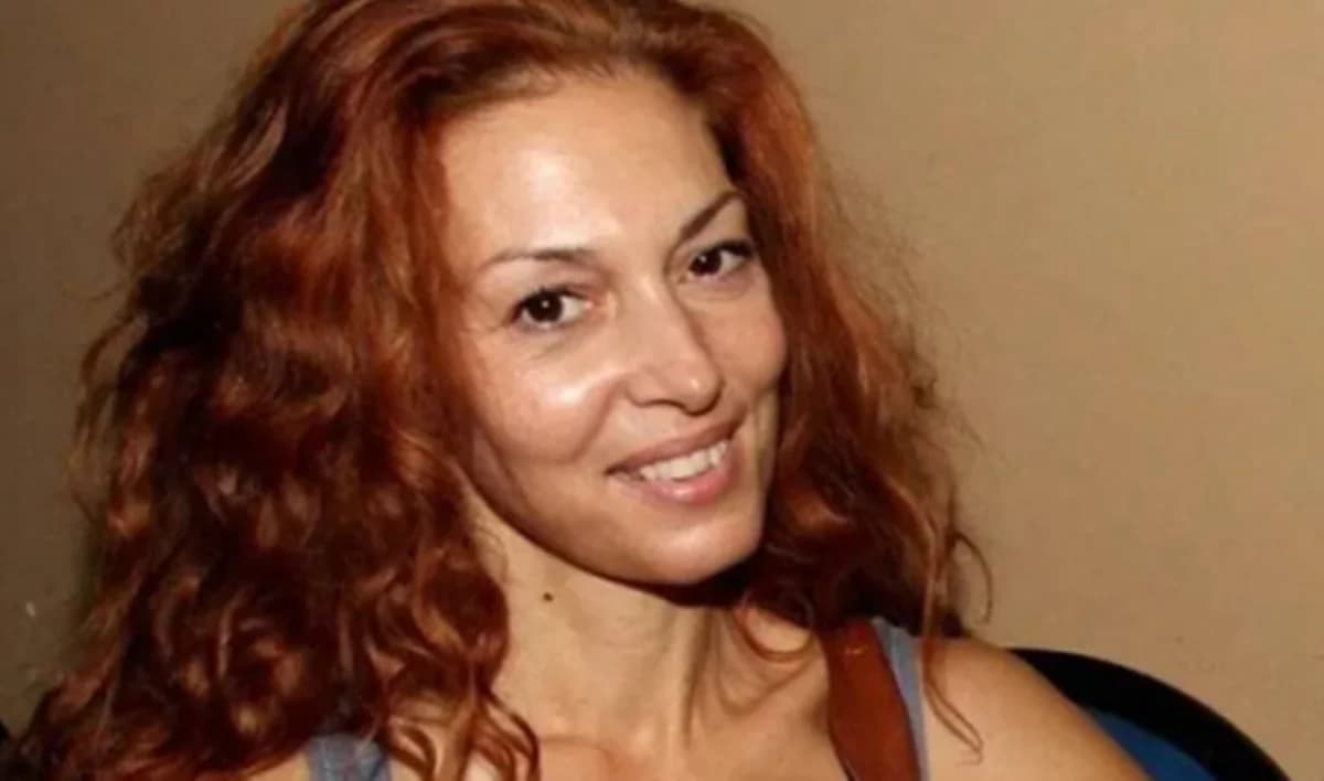 Dimitra Papadima: "Mi padre levantó un rifle para golpearme"