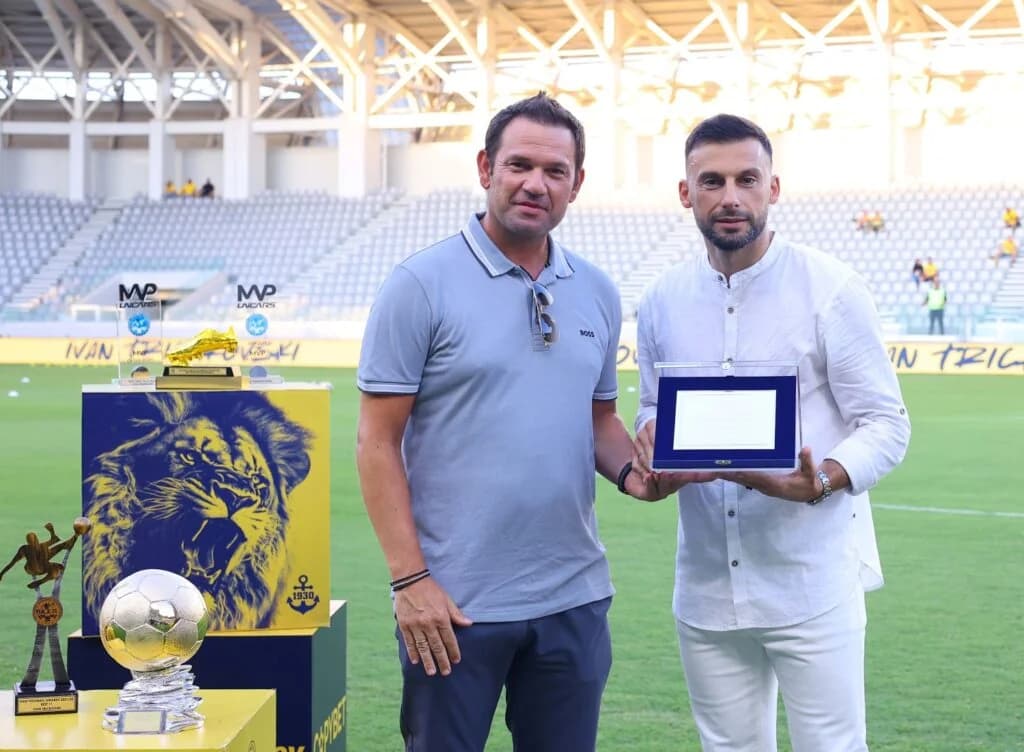 Ivan Trichkovski homenajeado por PASP por su récord