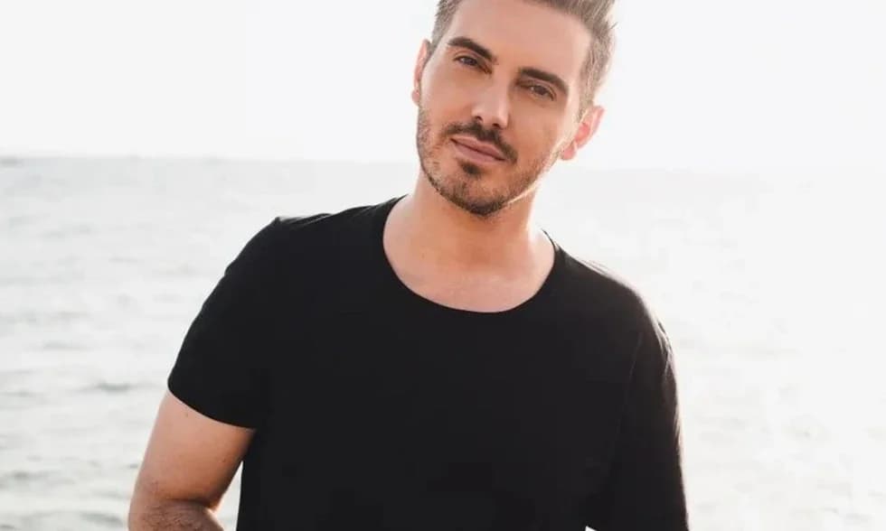 Michalis Hatzigiannis: Touching post about his cats