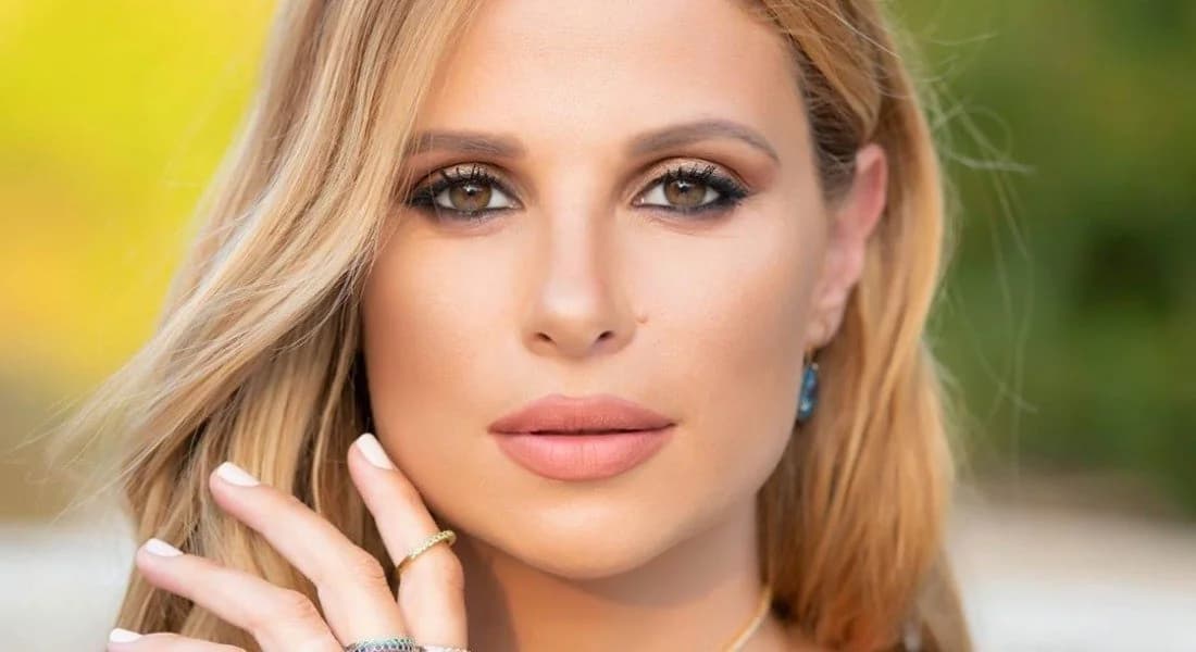 כריסטיאנה אריסטוטלוס: שקיעה מדהימה במהלך החופשה שלה
