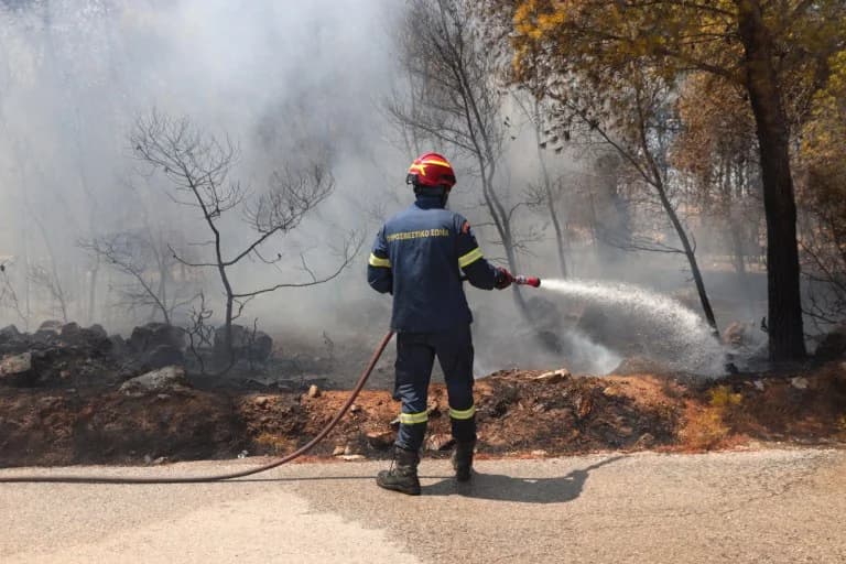 Keratea: Reunión para evaluar los daños del incendio