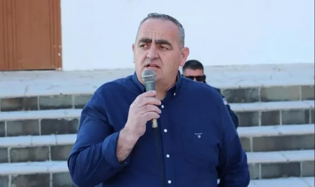 Ελληνική βοήθεια στην Αλβανία για τις πυρκαγιές
