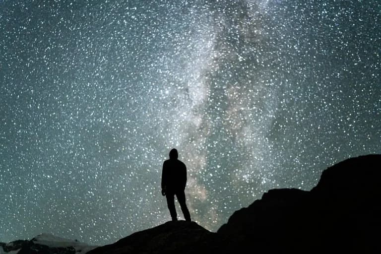 Akros Zodiako: Do’s und Don’ts für die Sternzeichen heute, 11.08.2025