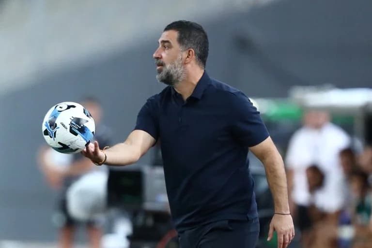 Turan: "No podemos llamarnos un gran equipo cuando jugamos así"