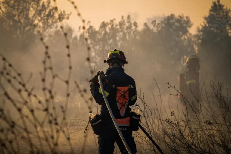Πορτοκαλί συναγερμός για πυρκαγιές την Τρίτη – Πολύ υψηλός κίνδυνος σε 10 περιφέρειες