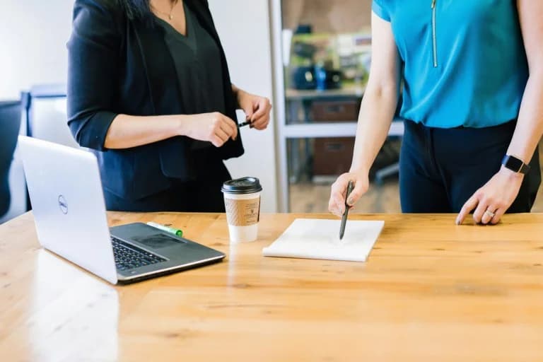 Pay gap: Women earn less than men in Greece