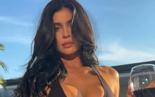 Kylie Jenner feiert Geburtstag mit Kendall Jenner und Hailey Bieber