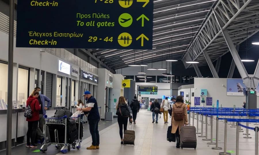 Περιπέτεια σε πτήση από Λάρνακα προς Θεσσαλονίκη