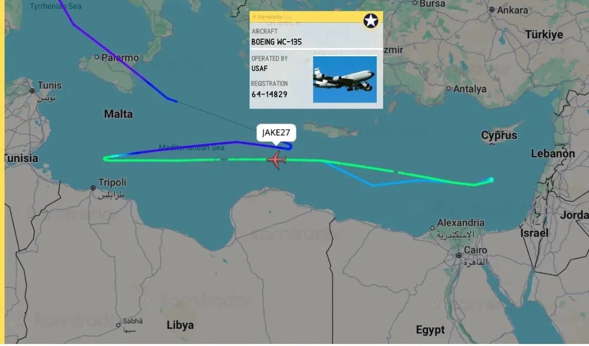 Geheimnisvoller Flug eines US-Flugzeugs im Mittelmeer auf der Suche nach Nuklearpartikeln