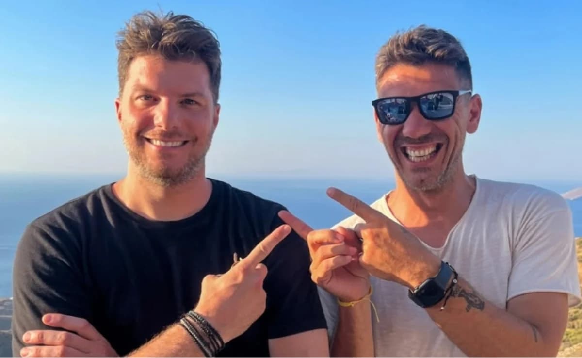 Loukas Giorkas und Kostas Katsouranis: Freundschaftliche Momente mit "Legenden"