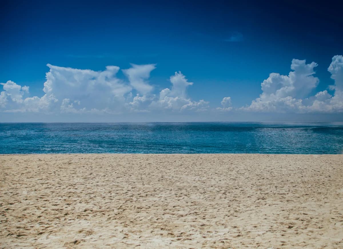 Limassol: 85-Jähriger wegen unsittlicher Handlung am Strand festgenommen