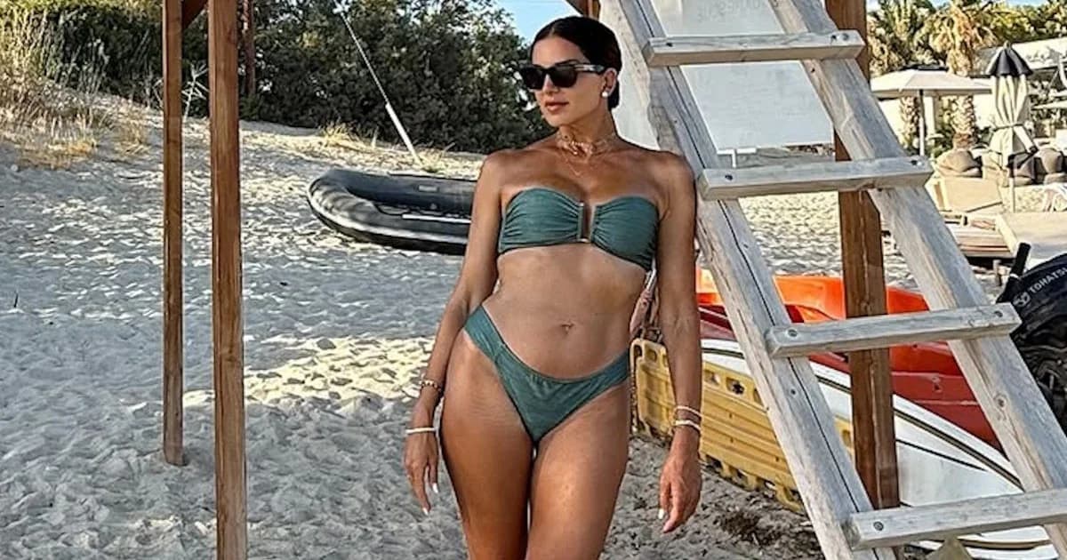 סטמטינה צימצילי ואביזר הקיץ לשיער שלה