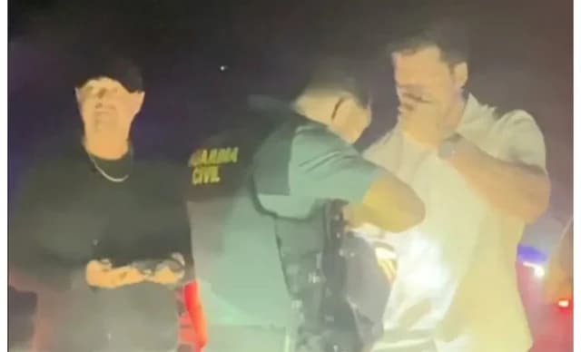 Leonardo DiCaprio Stopped by Police in Ibiza Who Didn't Recognize Him