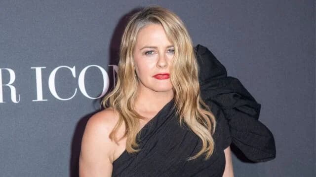 Η Αλίσια Σίλβερστοουν επιστρέφει στο Clueless sequel