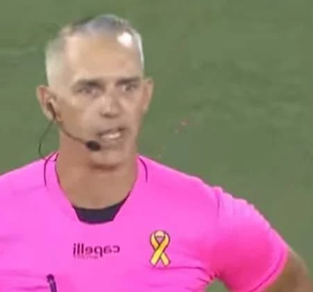 Σάλος με διαιτητή του MLS σε αγώνα της LAFC, αλλά δεν τιμωρείται