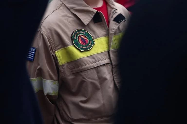 Saisonale Feuerwehrleute an Voultepsi: "Es ist nicht alles Kommunikation"