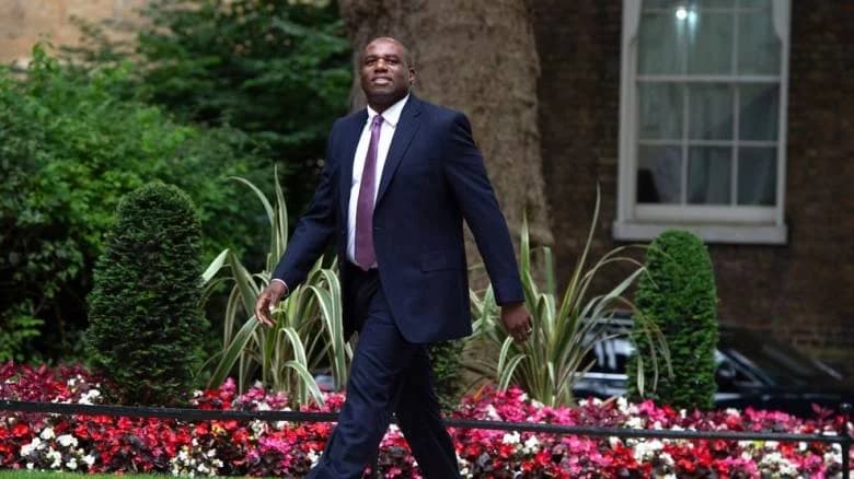UK Foreign Secretary Faces Fine for Fishing Without a License with Vance