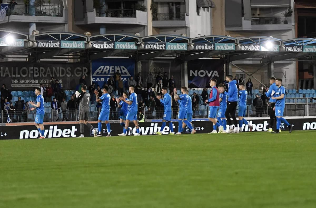 PAS Giannina Apenas Completa la Alineación para el Partido de la Copa Griega