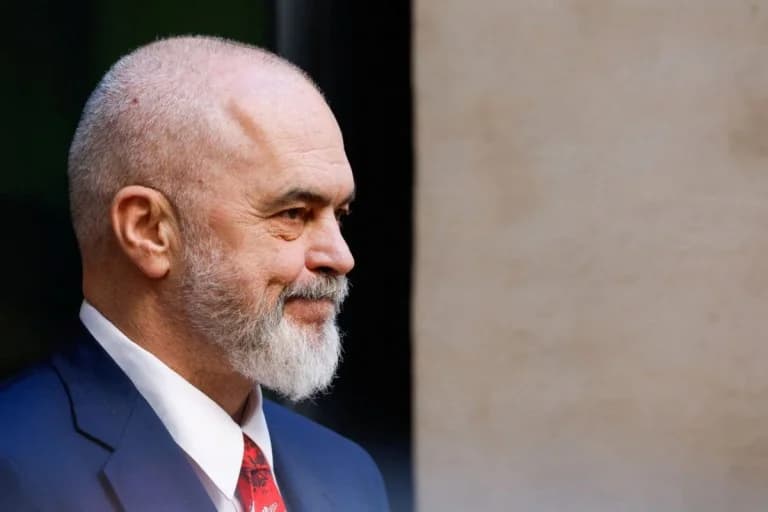 Αλβανία: Ο Ράμα εξετάζει κυβέρνηση AI για την καταπολέμηση της διαφθοράς