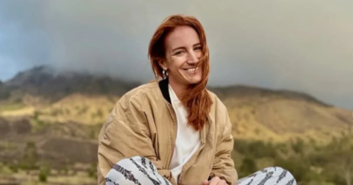 Stefania Goulioti: Ascendió al volcán de Bali