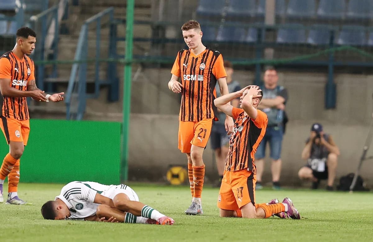 Doble expulsión para el Shakhtar: Otcheretko y Arda Turan fuera