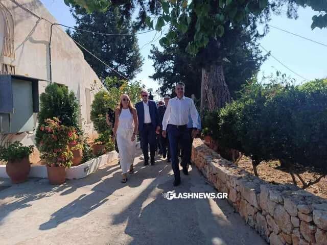 Mitsotakis in Chania für Mariä Himmelfahrt: 'Denjenigen gewidmet, die uns beschützen'