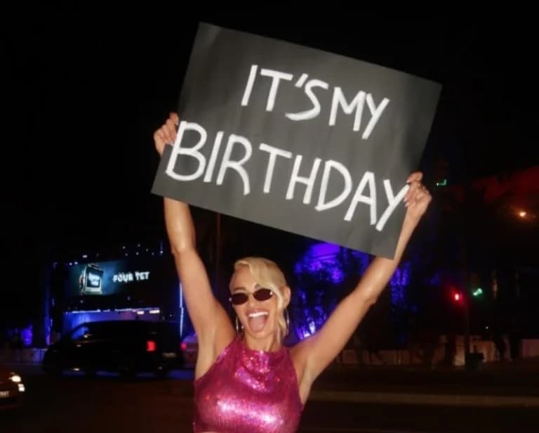 Ioanna Touni: Reacciones a su cumpleaños en Ibiza y arrebato por los incendios en Grecia